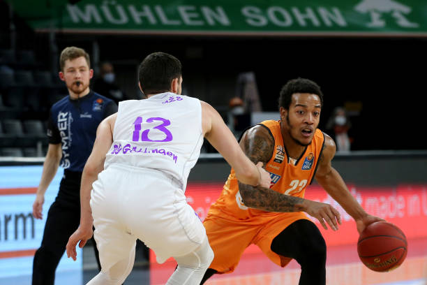 23年某站 23年某站